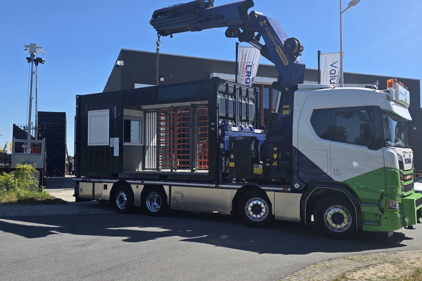 Mobiele tourniquet-unit van NextPrevent voor gecontroleerde toegang tot een bouwplaats